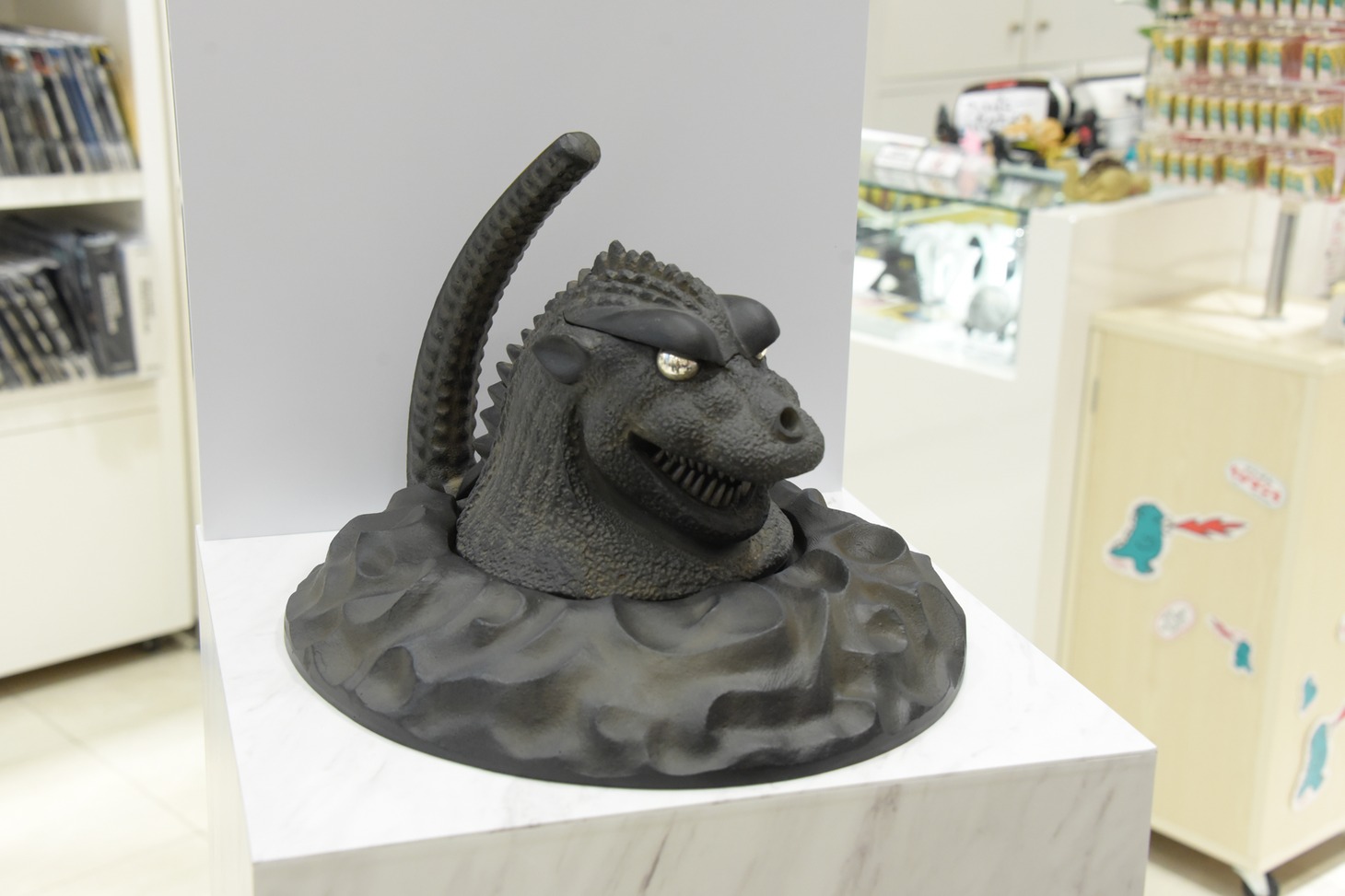 南部鉄器ゴジラ