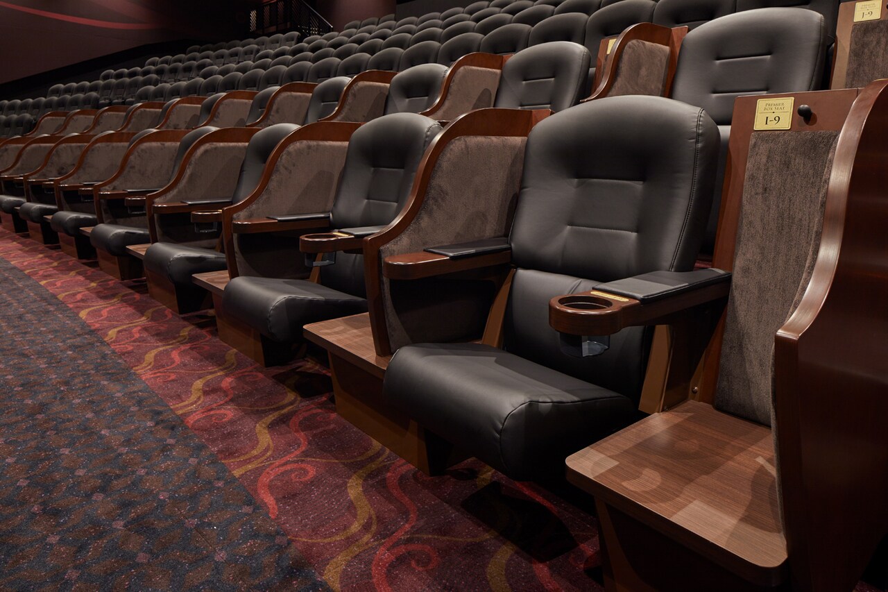 映画10周年記念プレミアムシート 映画10周年記念プレミアムシート プレミアムシート || TOHOシネマズ