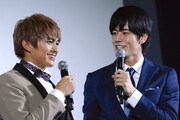 左から小林豊、岩永徹也。