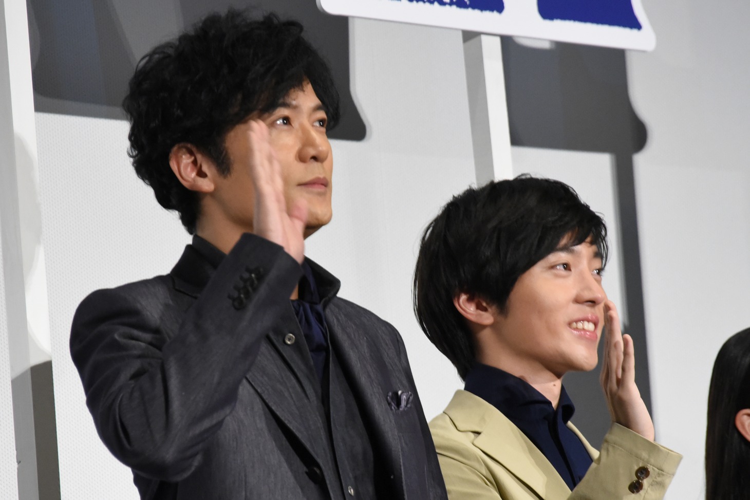 左から稲垣吾郎、浦上晟周。