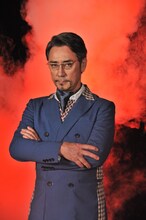 クリス・ペプラー演じるクリム・スタインベルト。