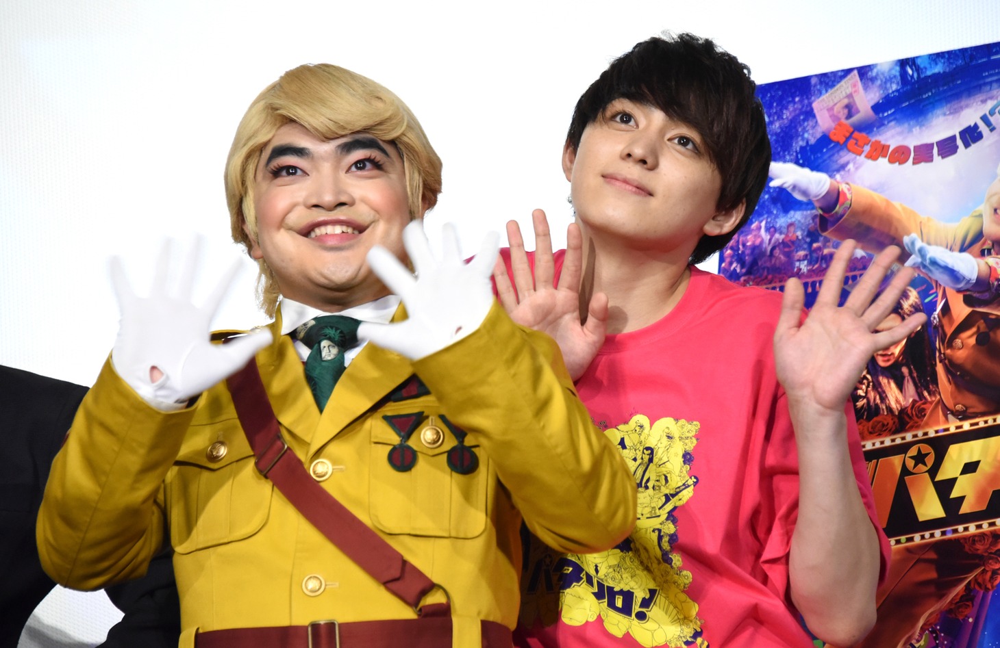 左から加藤諒、佐奈宏紀。