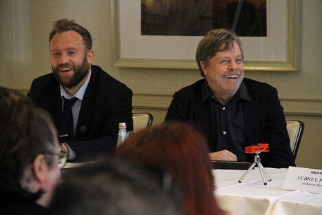 左からラース・クレヴバーグ、マーク・ハミル。