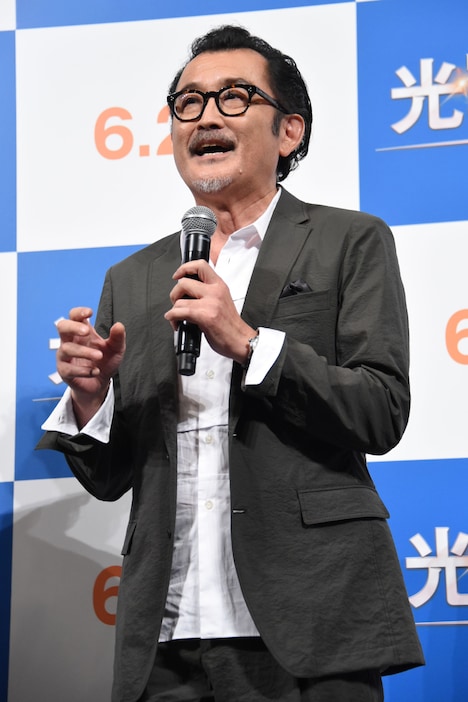 吉田鋼太郎
