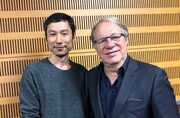 左から西村義明、フランシス・ガベ。