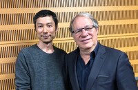 左から西村義明、フランシス・ガベ。