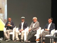 左から西村義明、米林宏昌、百瀬義行、山下明彦。