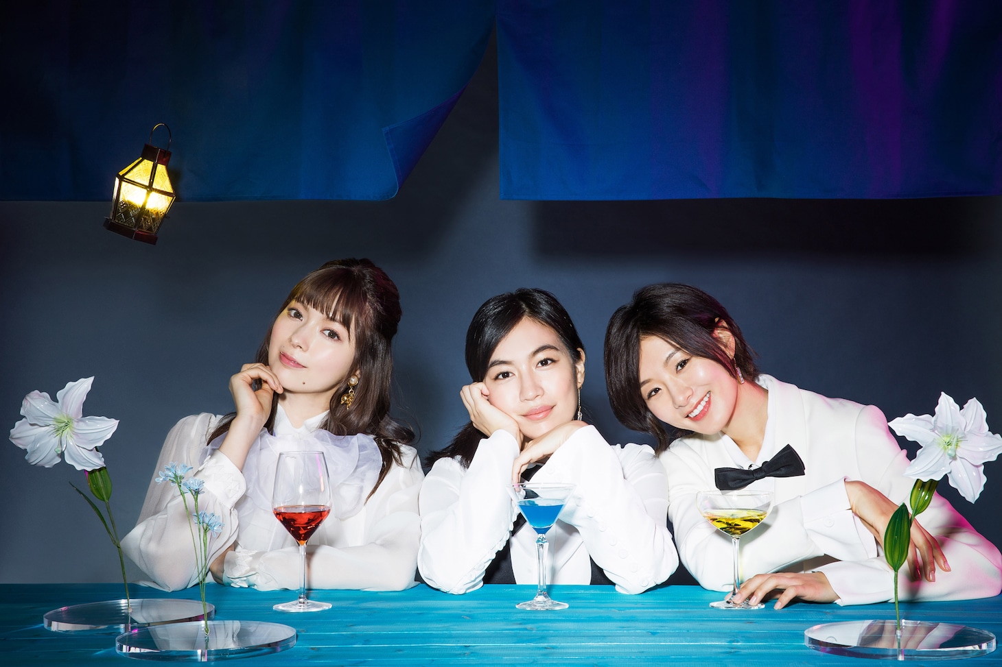 「まどろみバーメイド ～屋台バーで最高の一杯を。～」ビジュアル