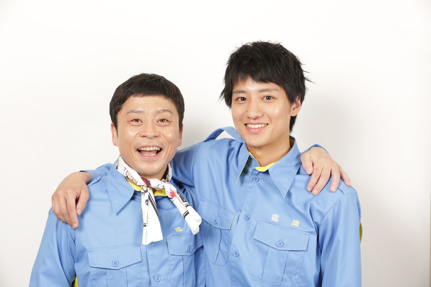 「監察医 朝顔」より、左から三宅弘城演じる伊東純、藤原季節演じる沖田宗徳。