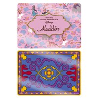 事前予約者特典として配布される、オリジナルランチョンマット（ランダム2種）。