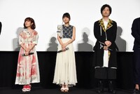 左から降幡愛、水瀬いのり、逢坂良太。