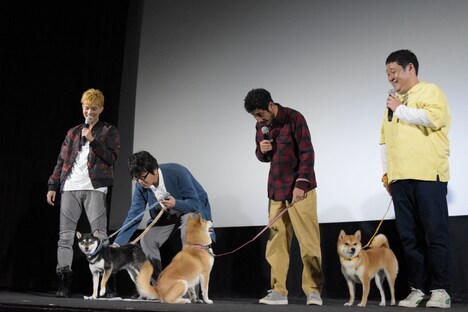 「柴公園」初日舞台挨拶の様子。