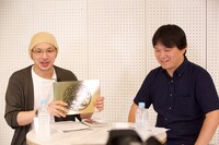 左から森直人、徐昊辰。