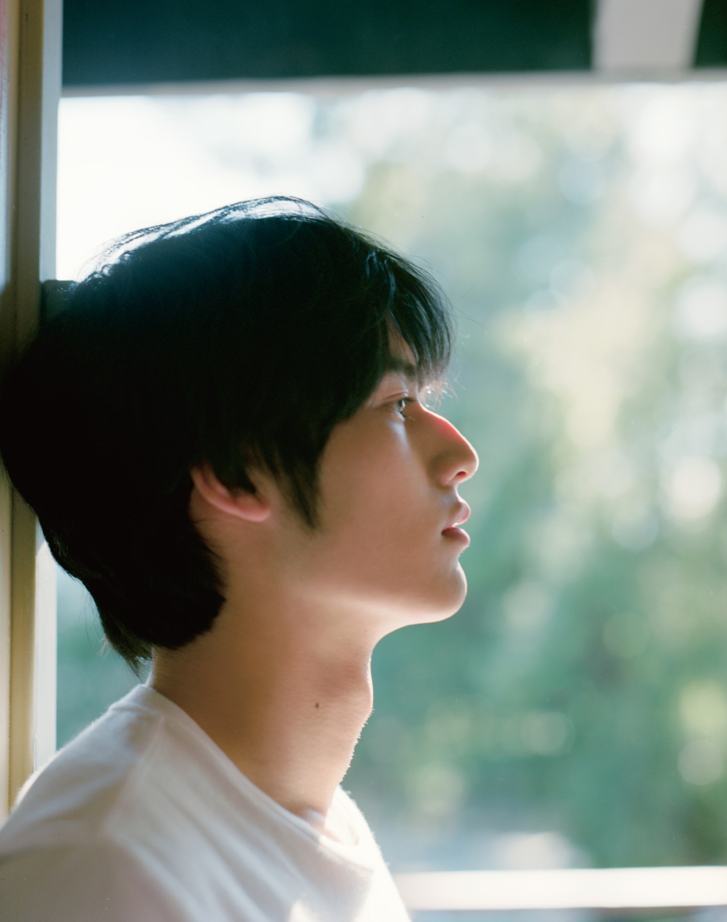 岡田健史ファースト写真集「鼓動」より。
