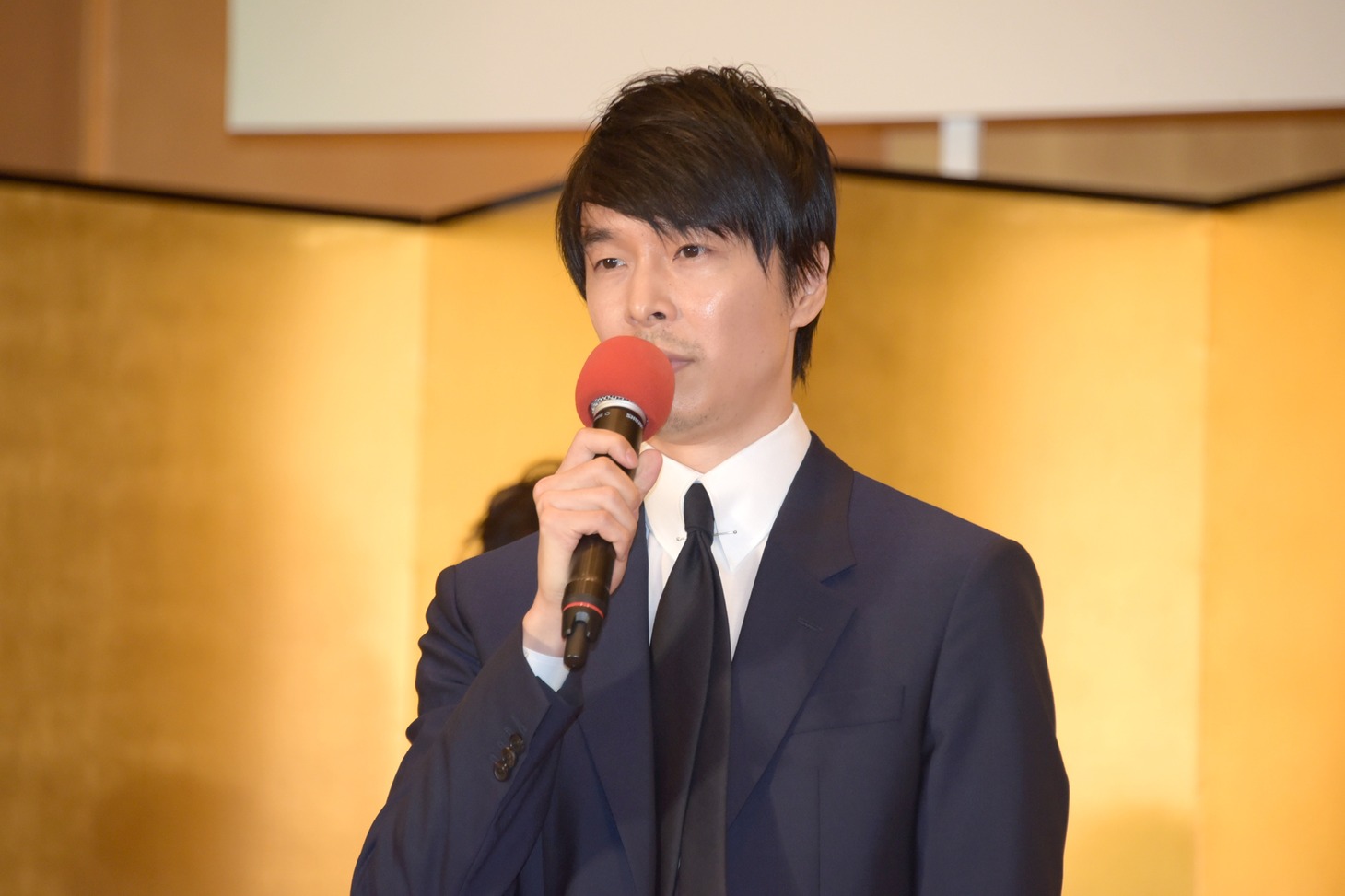 長谷川博己