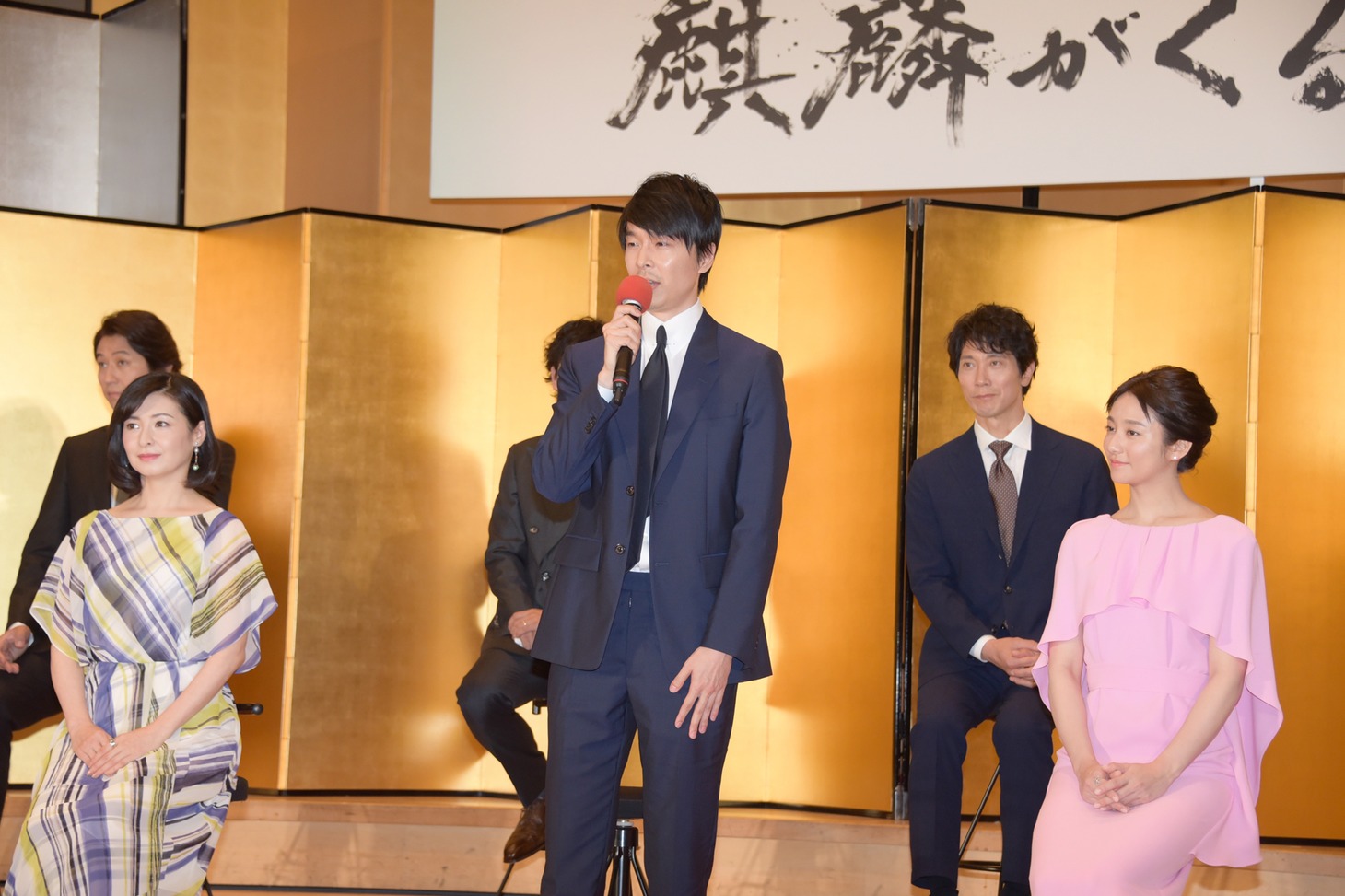 「麒麟がくる」キャスト発表会見の様子。