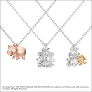 左からToy Friends -Hamm-（ネックレス / 税込8800円）、Toy Friends -Mr. Potato Head-（ネックレス / 税込8800円）、Toy Friends -Ducky & Bunny-（ネックレス / 税込8800円）。