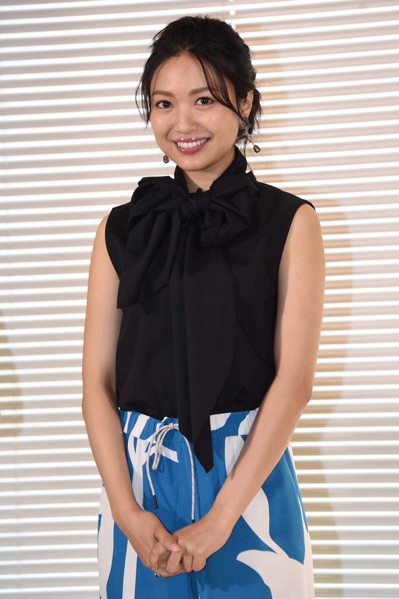 北原里英