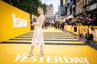 リリー・ジェームズ