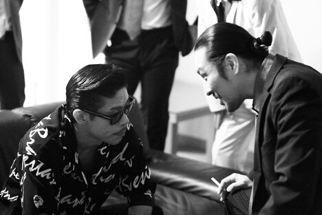 「影に抱かれて眠れ」