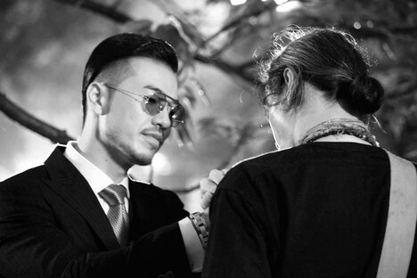 「影に抱かれて眠れ」