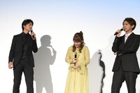 伊藤健太郎（左）のモノマネに不服そうな片寄涼太（右）。