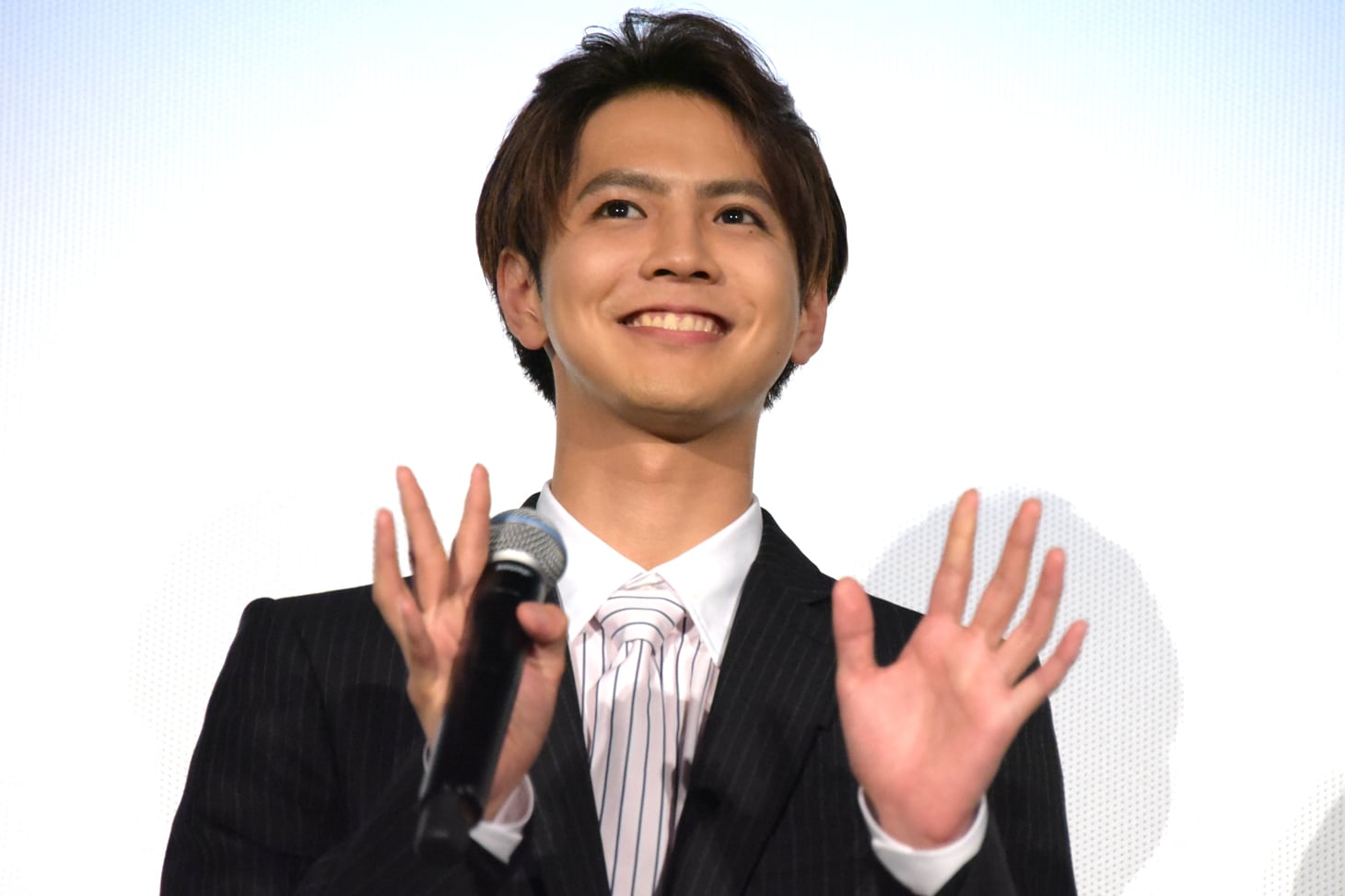 きみと、波にのれたら」片寄涼太、伊藤健太郎に“波に乗るんだ”の