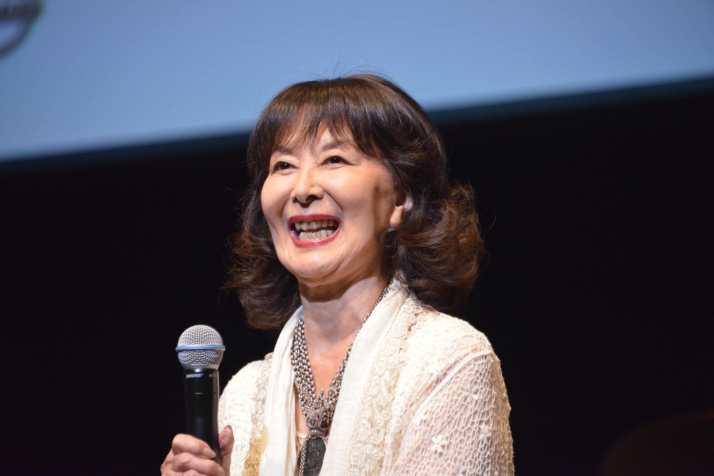 岸惠子