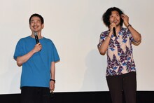 左から加瀬亮、青木崇高。