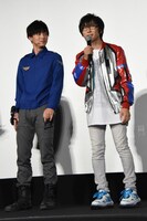 左から井上祐貴、寺島拓篤。