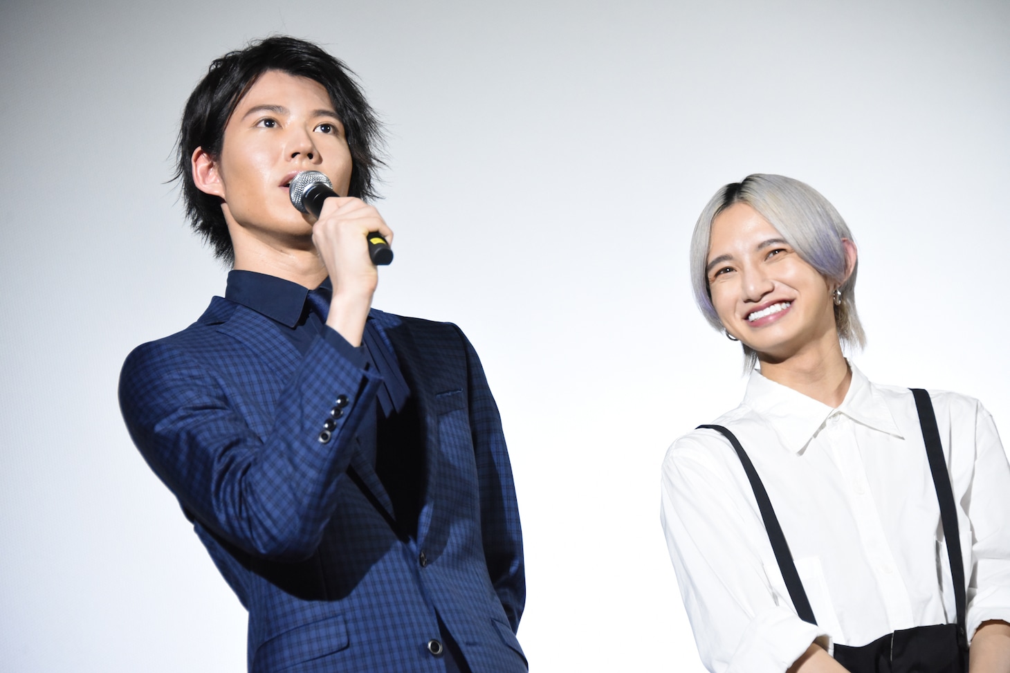左から山崎大輝、とまん。
