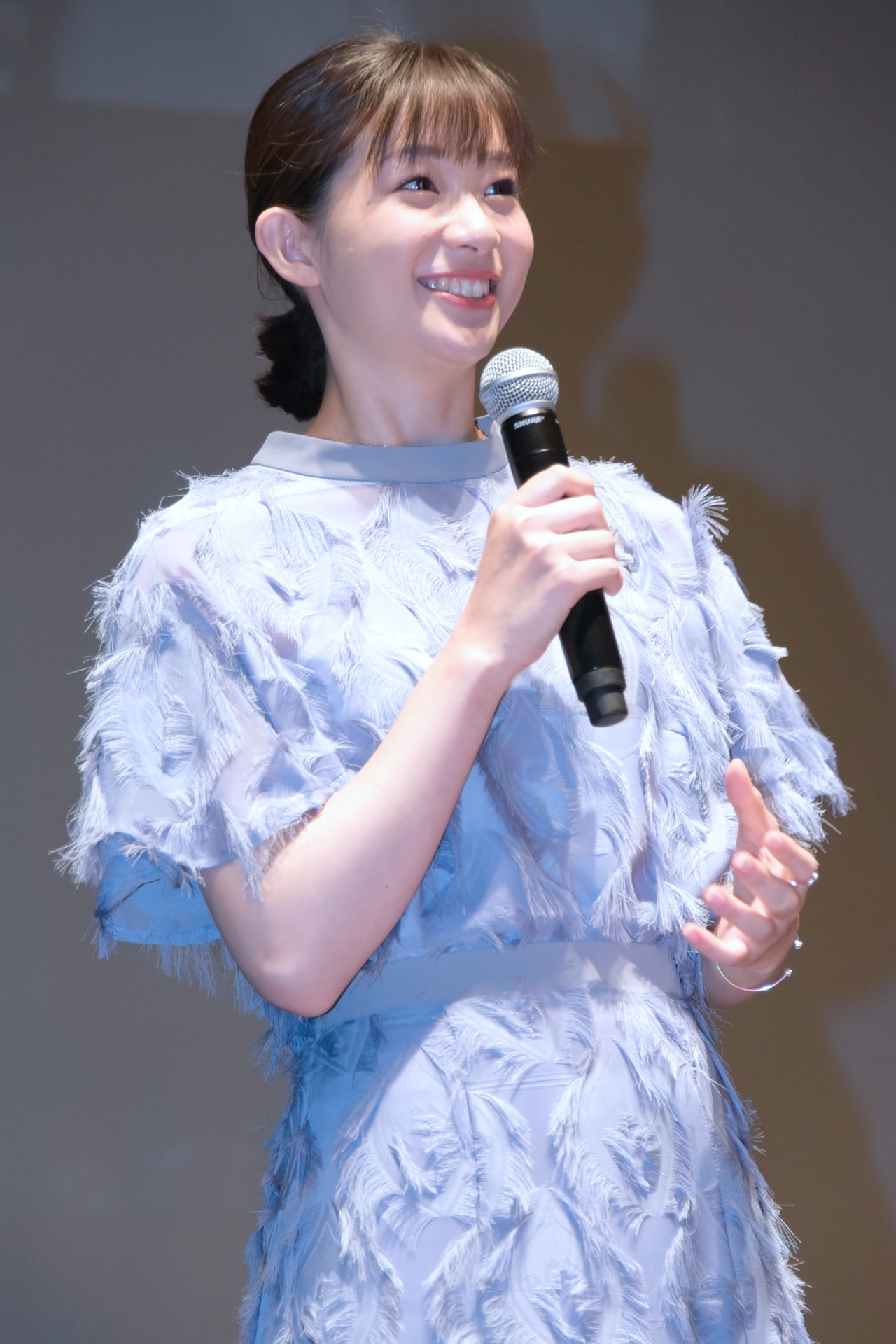 足立梨花