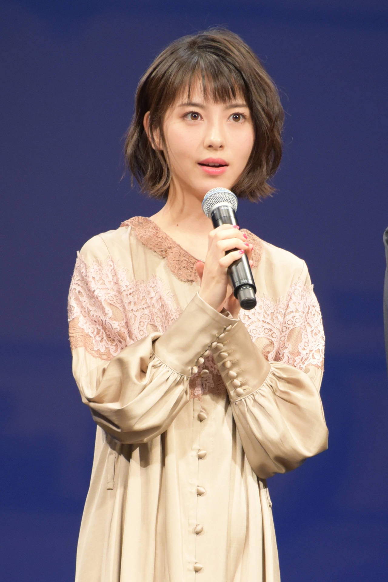 浜辺美波