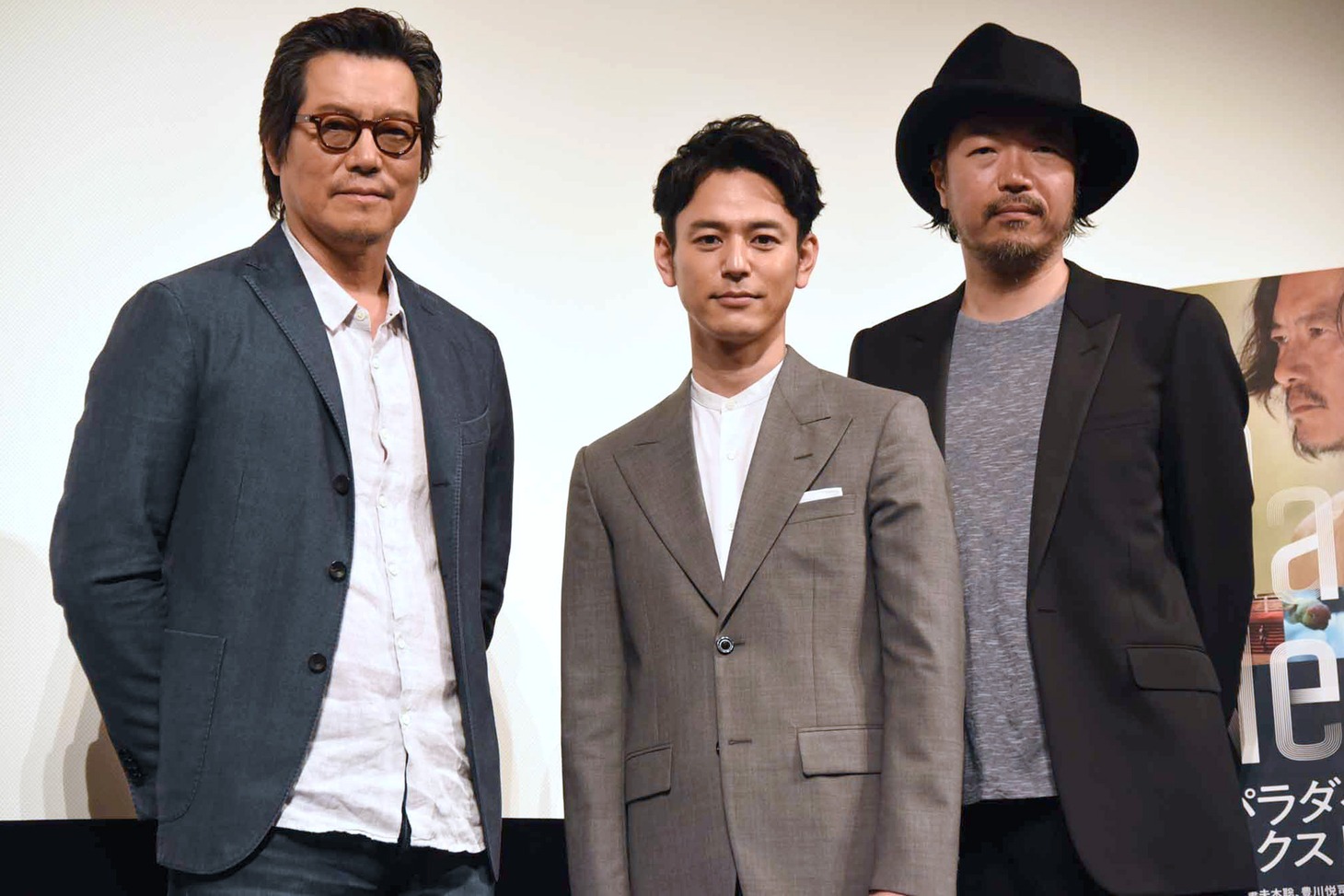 左から豊川悦司、妻夫木聡、半野喜弘。