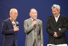 左から小林克也、橋爪功、田中泯。