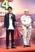 左から唐沢寿明、所ジョージ。