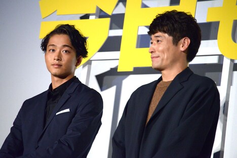 左から佐藤寛太、佐藤隆太。