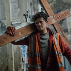 オーランド・ブルームがトラウマ植え付けた神父へリベンジ「復讐の十字架」予告