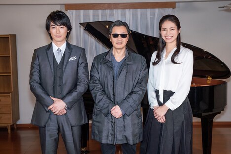 左からディーン・フジオカ、北条司、松下奈緒。