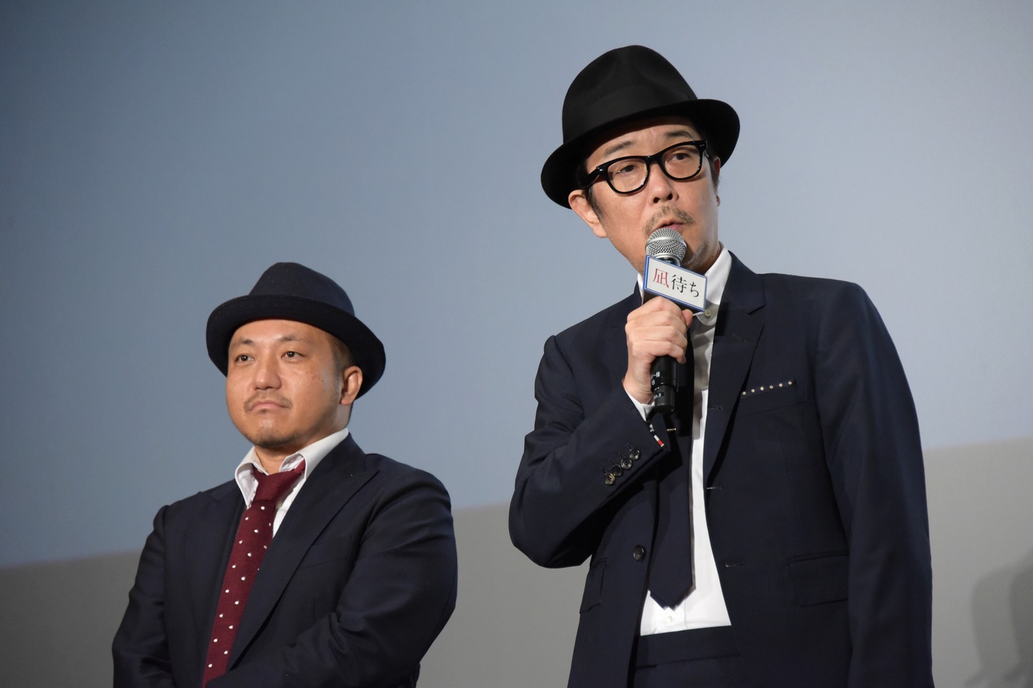 左から白石和彌、リリー・フランキー。