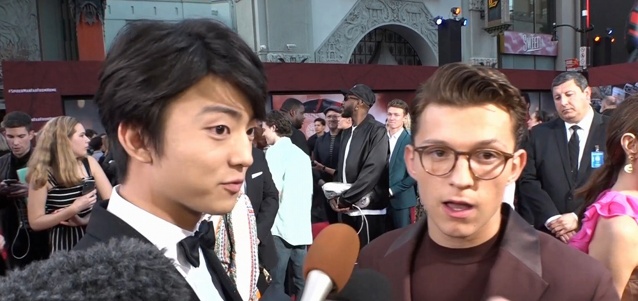 「スパイダーマン：ファー・フロム・ホーム」ワールドプレミアの様子。左から伊藤健太郎、トム・ホランド。