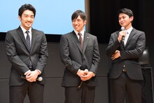 左から大谷亮平、高橋光臣、眞栄田郷敦。