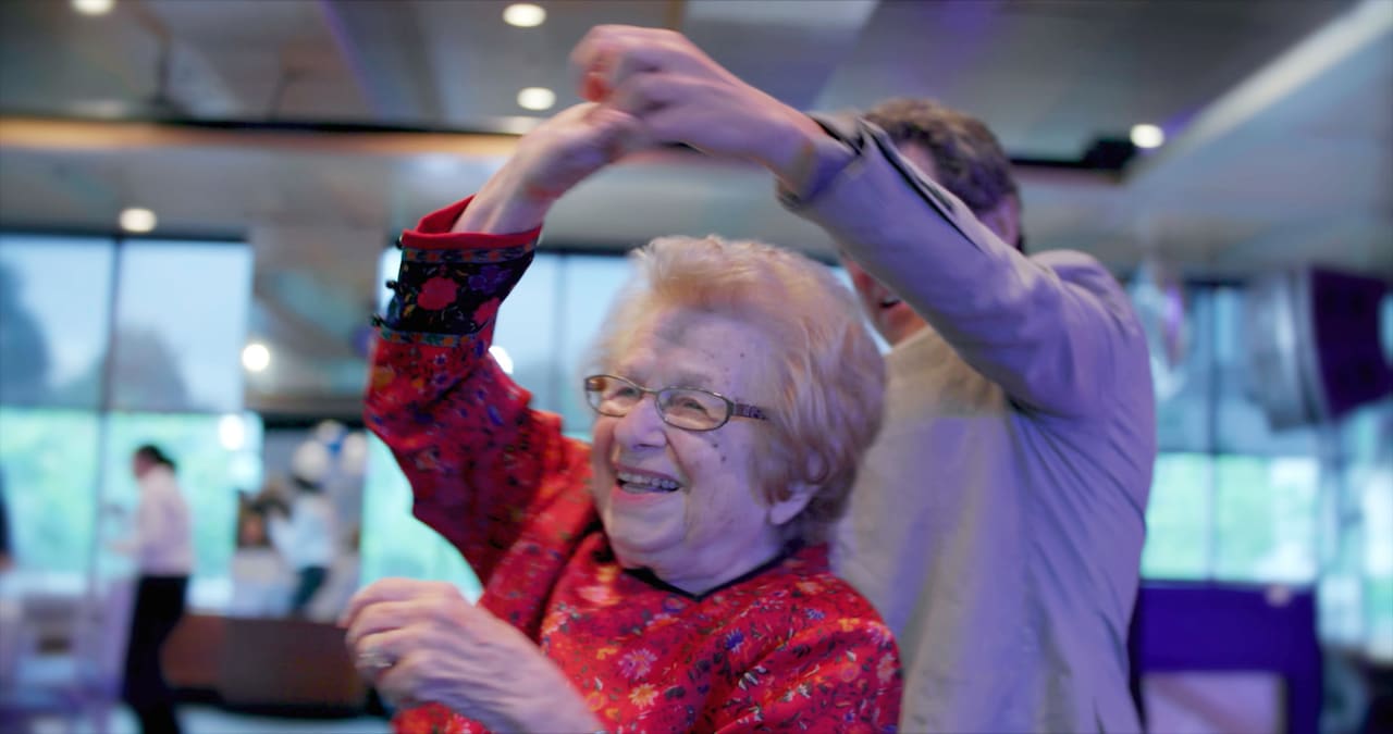 90代現役セックスセラピストの人生とは？「おしえて！ドクター・ルース」予告