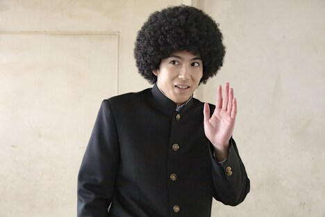 「WOWOWオリジナルドラマ アフロ田中」新場面写真