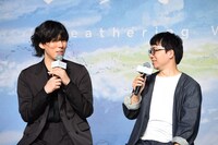 「天気の子」製作報告会見の様子。