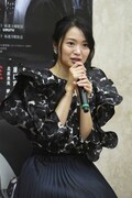 北原里英