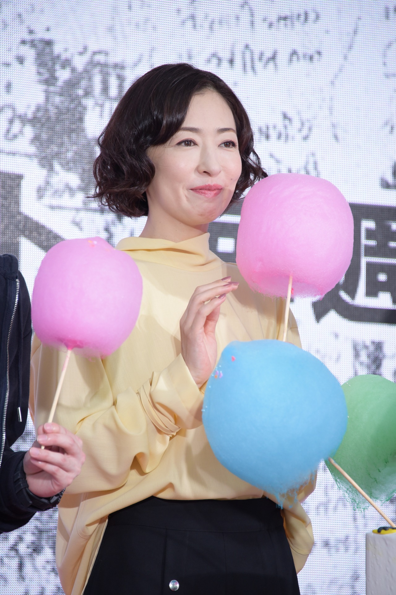 松雪泰子