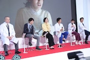 左から西田敏行、高杉真宙、松雪泰子、大森南朋、飯豊まりえ、仲村トオル。