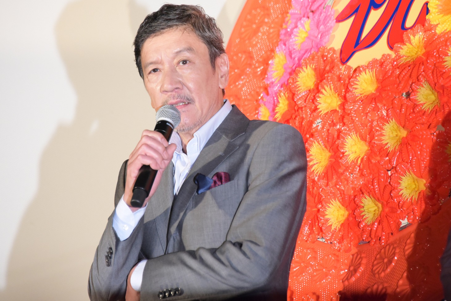 奥田瑛二