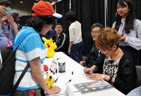 「Anime Expo 2019」で行われたサイン会の様子。
